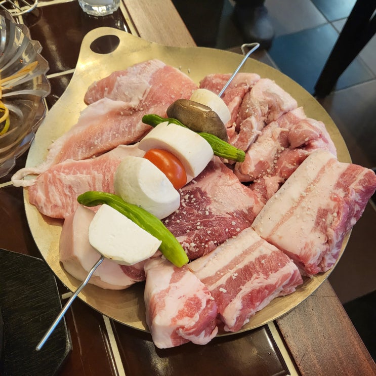 범계역 고기 맛집 블랙시크릿가든 지리산 숙성흑돼지 범계역 고기 맛집 블랙시크릿가든 지리산 숙성흑돼지