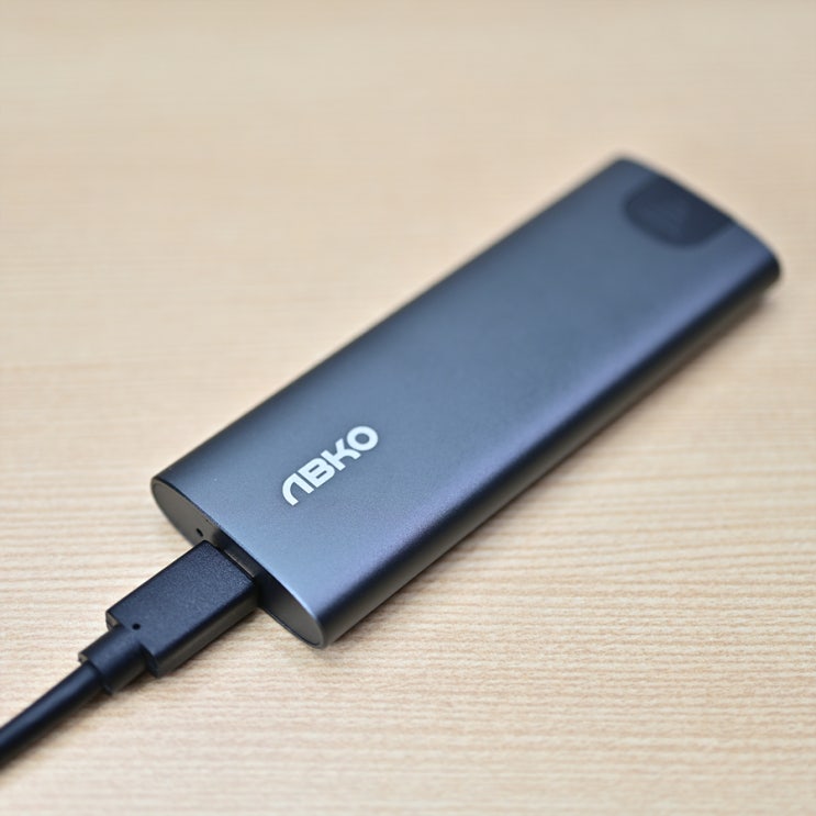 앱코 S-PRO M.2 NVMe 외장 케이스로 SSD 메모리를 USB memory처럼 사용하기