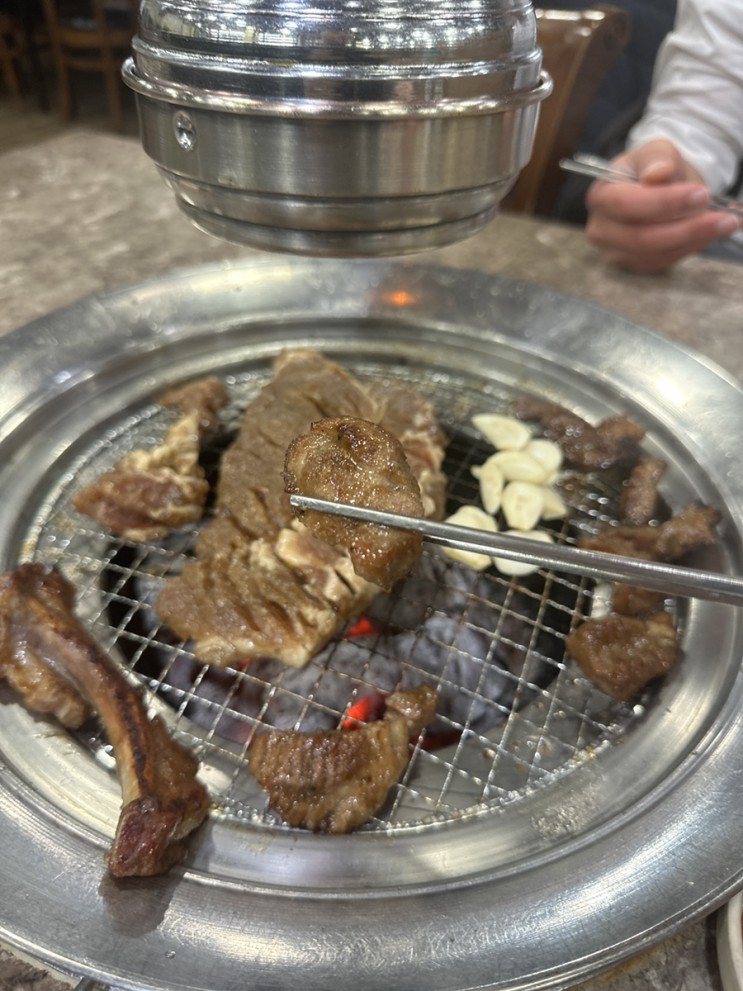 [신도림역 맛집] 우리들숯불갈비 구로동 회식은 통돼지갈비! 찐 맛정육식당에서!