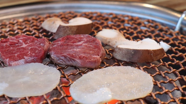  장흥소고기삼합맛집, 4만원이상 주문시 냉면 또는 된장찌개가 공짜인 대궐안집 식육식당