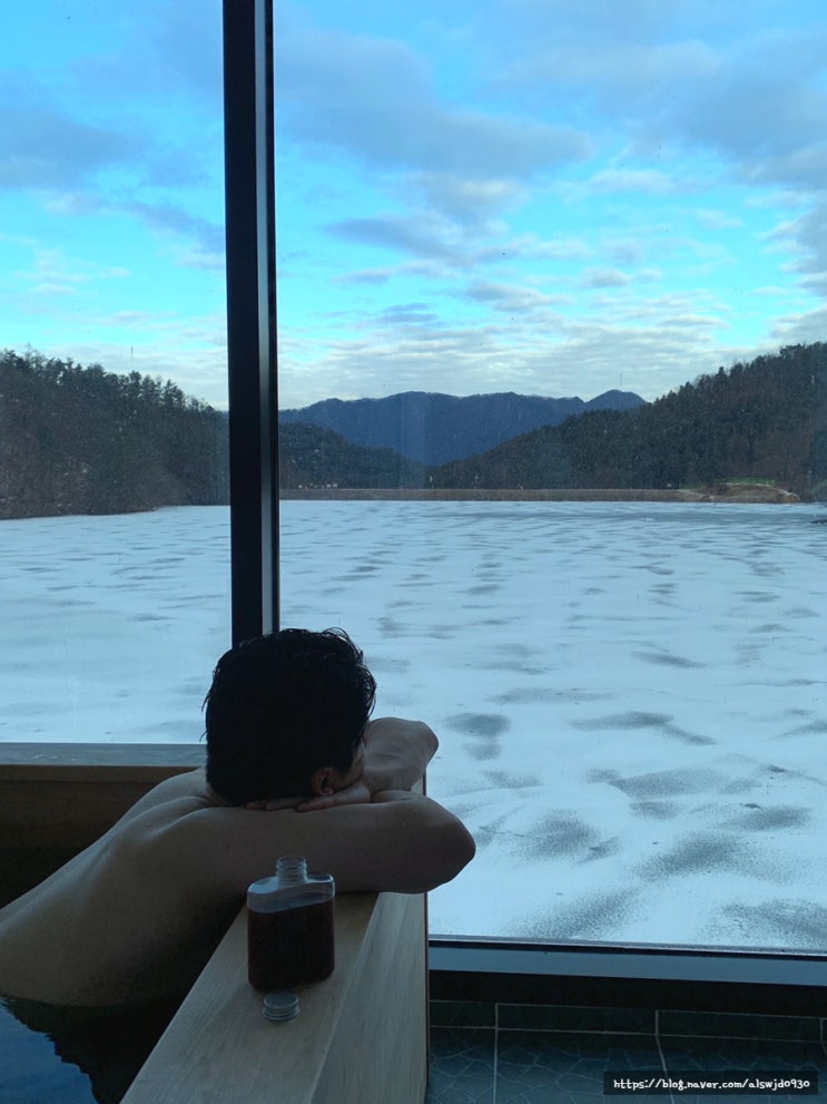  [경기도 포천숙소] 포천 더케이즈ː개별 히노끼탕에서 바라보는 청계호수 | 포천 애견동반 펜션