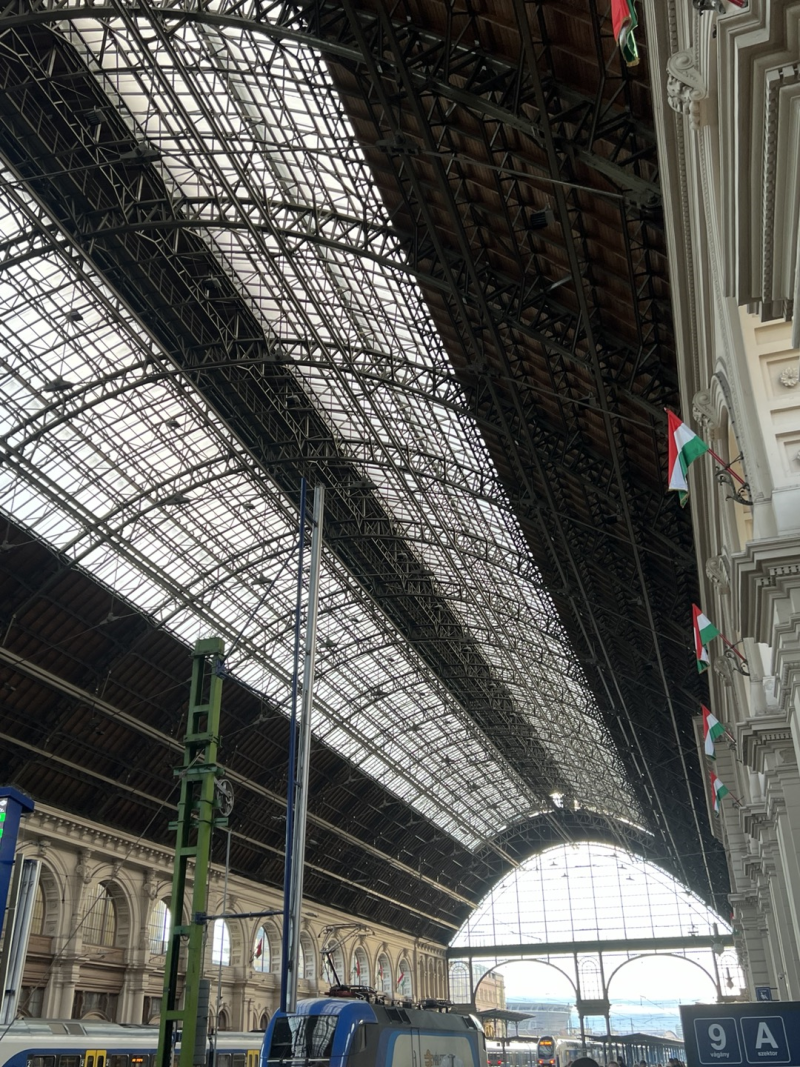 부다페스트 켈레티역에서 비엔나 중앙역으로] 켈레티역 화장실 / 캐리어 보관 + 비엔나 중앙역 코인락커 있어요 : 네이버 블로그