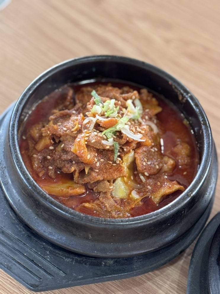  [수원 아주대 맛집] 집밥 분위기 한식, 불맛제육에 참치김치찌개 꿀조합 ‘시골집’