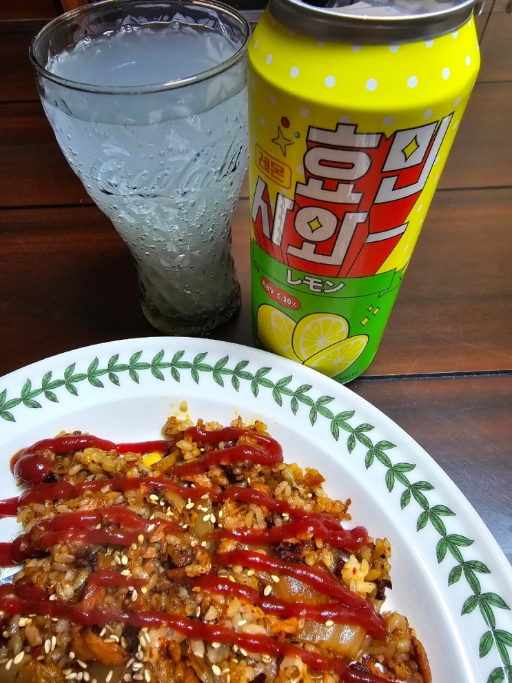  편의점 신상 하이볼 : 레몬 효민사와 후기(내돈내산)
