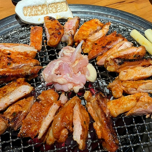  신림 닭갈비 :: 박재성의 메밀숯불닭갈비 - 숯불로 구워 육즙 가득한 닭갈비 메밀막국수 맛집