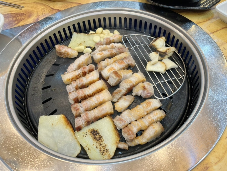 맛찬들왕소금구이 경기신현점 사진 4