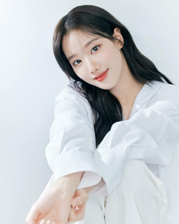 이나은 <b>덱스</b>와 호흡! 새 <b>드라마</b> <b>아이쇼핑</b> 활동 복귀!