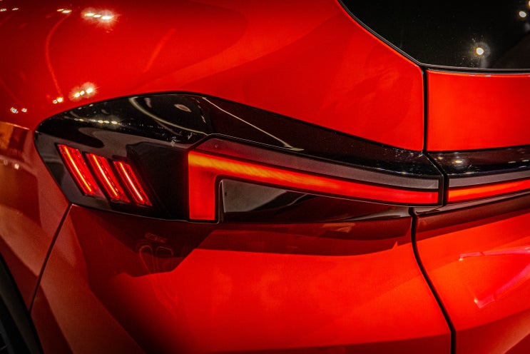 BMW XM, 압도적인 성능과 디자인 SUV 모델 (가격, 연비)
