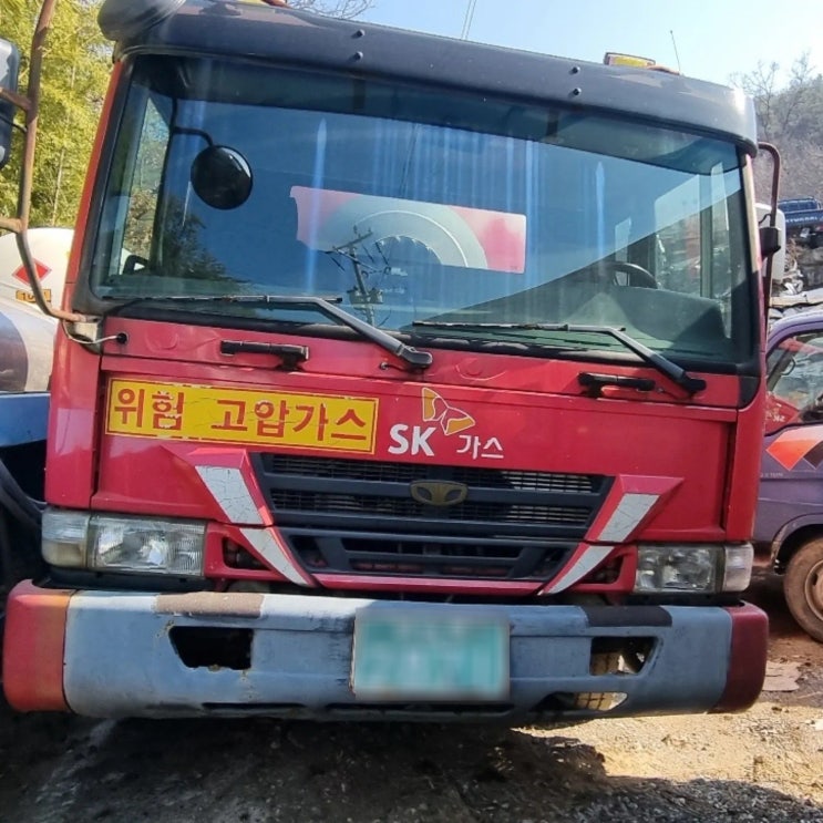 대우 16t LPG탱크로리 2004년식 1100만원 판매합니다. 대우 16t LPG탱크로리 2004년식 1100만원 판매합니다.