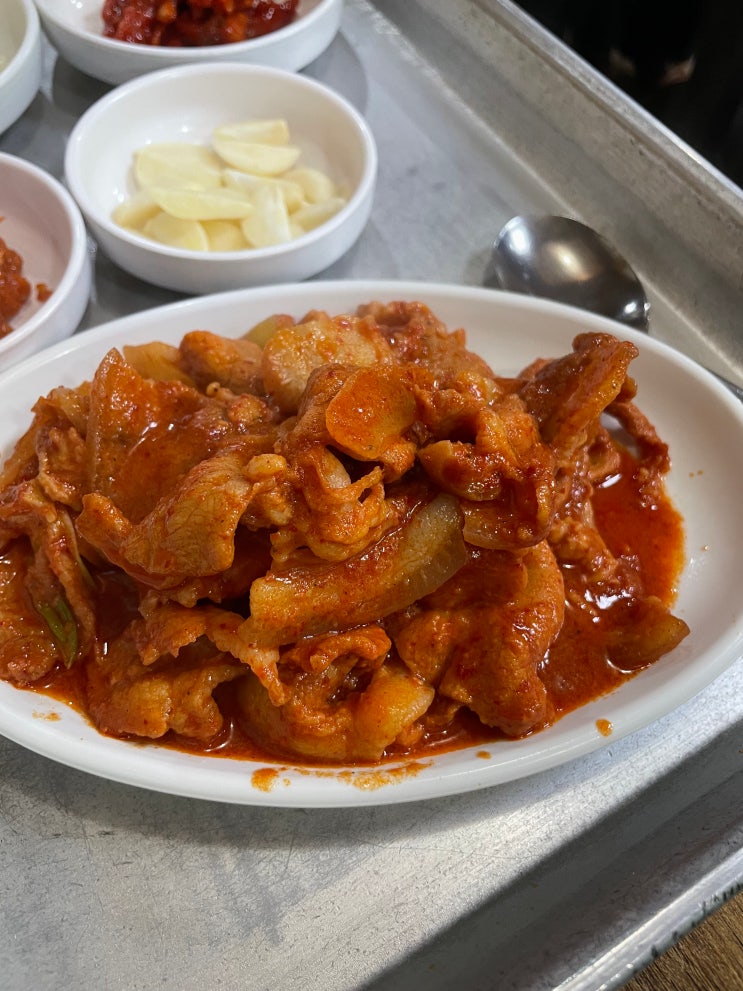 신림역 신림 혼술도 가능한 혼밥 맛집 밥집 백반 쌈밥 식당 찾는다면 푸짐한식당