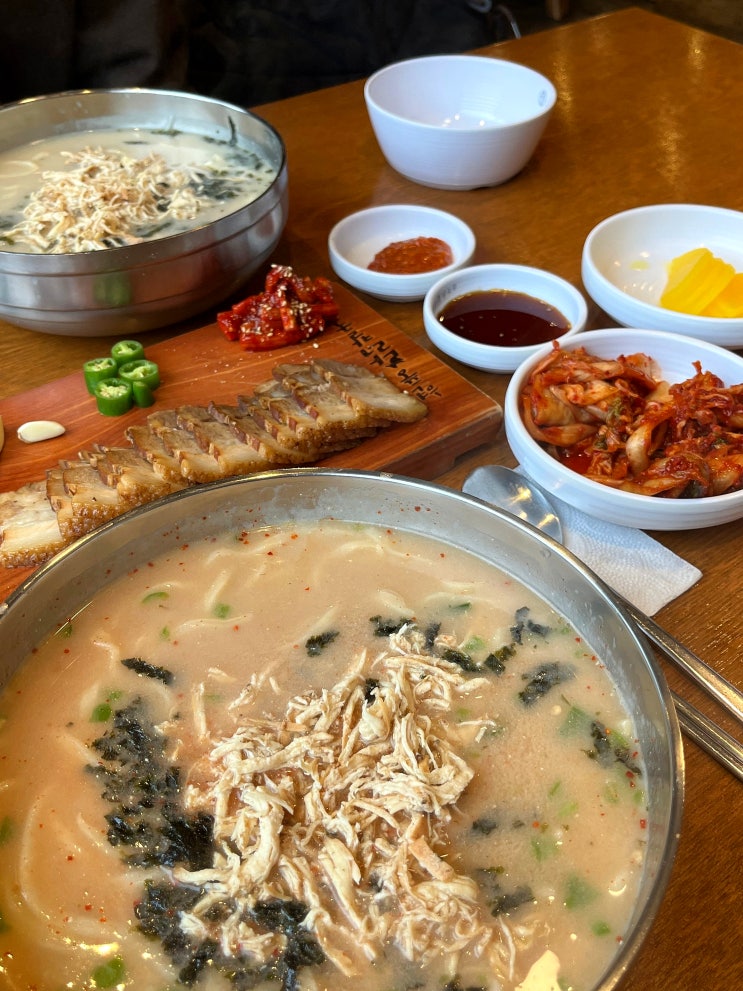  [대구/서구/내당동/두류역/두류공원] 뜨끈 얼큰한 닭칼국수와 수육이 맛있는 24시간 맛집: 현풍닭칼국수 두류점
