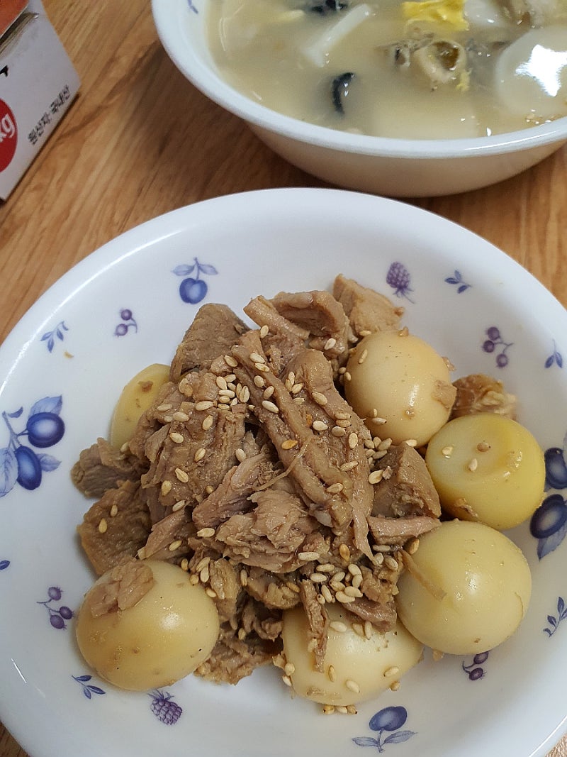 돼지고기 안심 장조림 메추리알 장조림 황금레시피