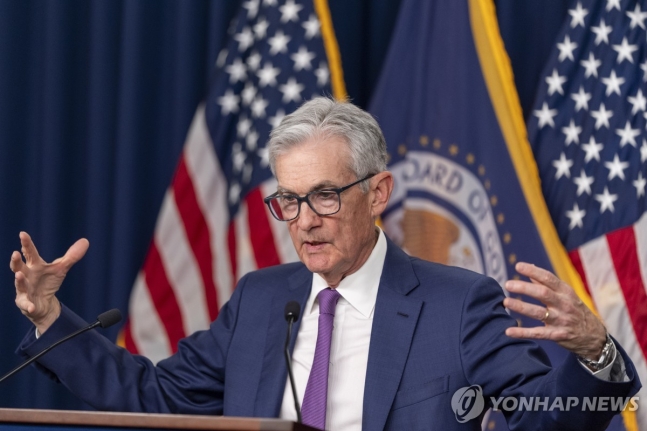 '금리 조기 인하'에 선그은 美연준…파월 "승리선언 준비 안돼" '금리 조기 인하'에 선그은 美연준…파월 "승리선언 준비 안돼"