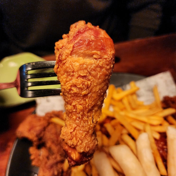  아웃백이 생각나는 부천시청 치킨맛집 '아웃닭'