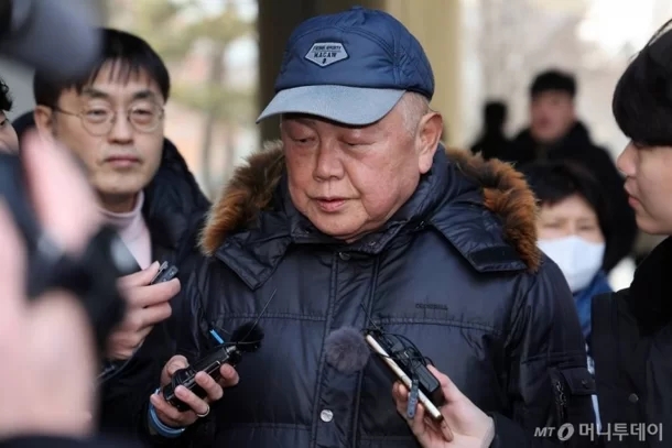 <b>안해욱</b> 회장, '<b>쥴리</b>' <b>의혹</b>에 "접대부 아냐" 강조