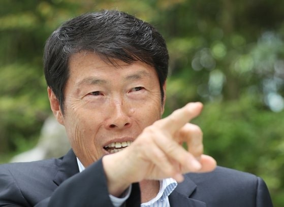 조국 “인연 하나도 없다”…차범근 아내, 과거 정경심 책 홍보