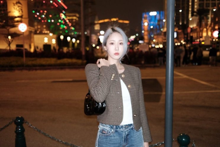  비비지 신비가 선택한 20대 여자 숄더백 브랜드로 중저가의 비건 레더로 구성된 여성 가죽 가방 일리고 추천