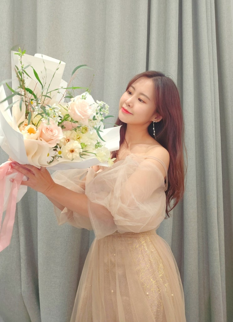  수원 광교 트랜디한 디자인 꽃집 추천, 광교중앙역 공간대여하는 베르디 꽃다발