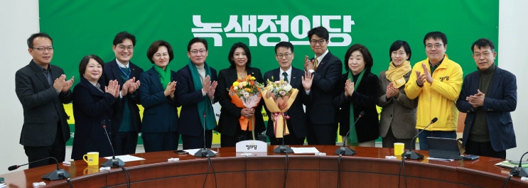 양경규 의원님, <b>이자스민 의원</b>님 환영합니다.