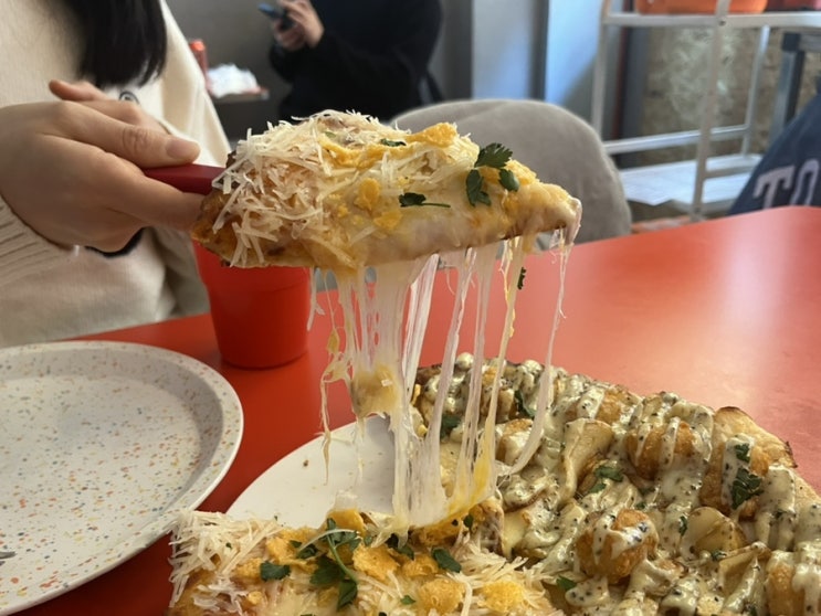  성수동 피자 맛집 'HDD피자' 계속 생각나는 곳!!