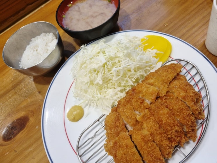  정통 돈가스 명동 맛집_ 명동돈가스