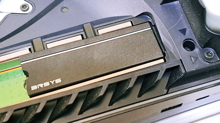 PS5 렉사 SSD 2TB 추가 성공, 잘 돌아갑니다! PS5 렉사 SSD 2TB 추가 성공, 잘 돌아갑니다!