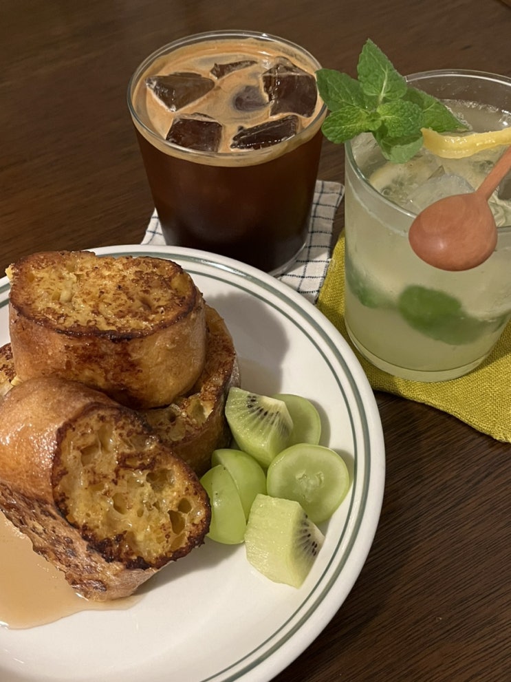  홍제천 카페 롯지 lodge 190 프렌치토스트 맛집