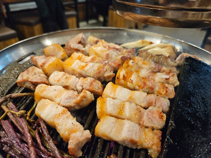  신당역 삼겹살 고기집 고반식당 왕십리뉴타운점
