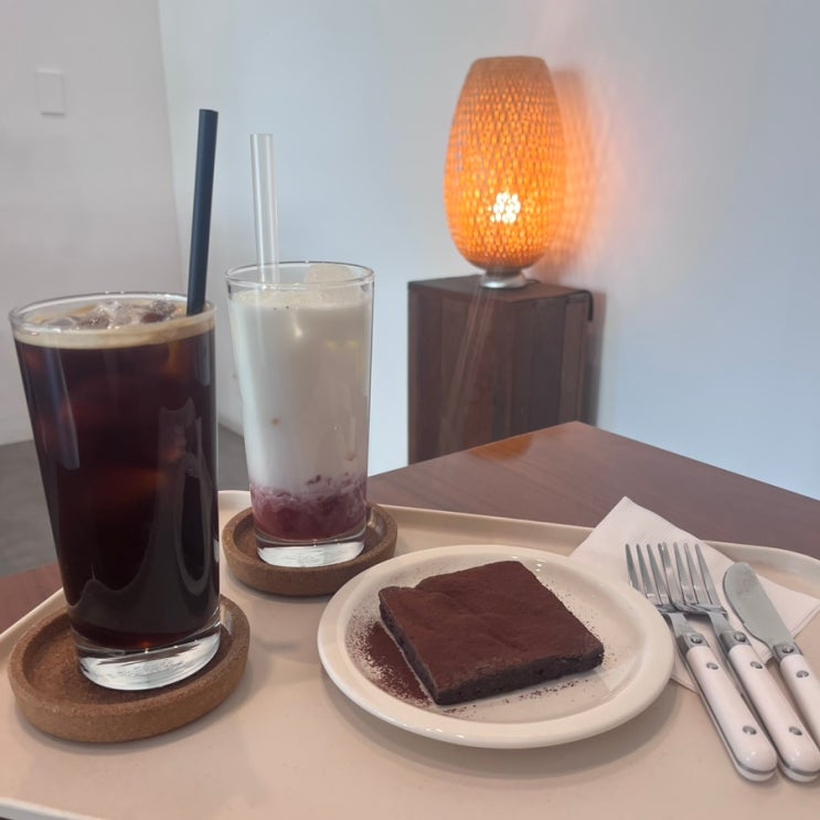  ️ 세종카페_고운동커피맛집 딸기라떼 맛집 카페 부촌에 다녀오다.
