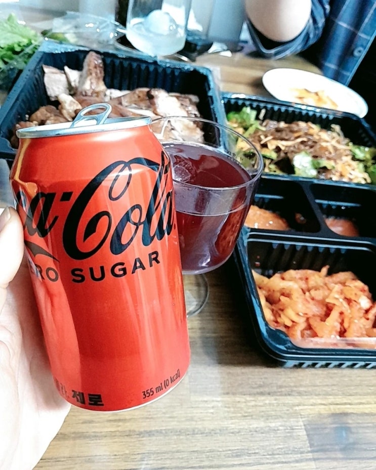  축구 경기 보면서 야식 먹기, 족발은 사랑입니다
