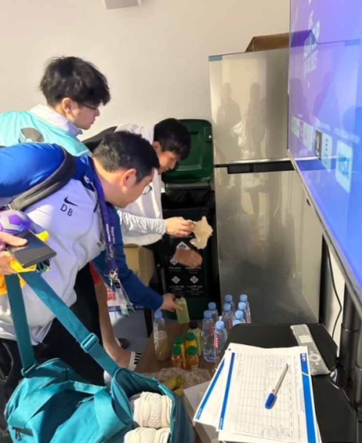 <b>김민재</b> 도핑 검사 후 <b>청소</b> 미담 인성도 월드클래스
