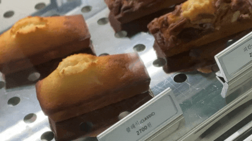  속초중앙시장카페  그린몬스터 말차 휘낭시에 맛집 위치 맛집 방문
