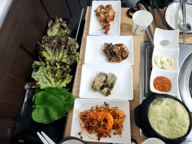  쌈밥과 다양한 반찬이 맛있는 집, "행복솥뚜껑쌈밥" (경기광주 문형리)