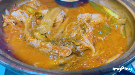  김치 맛집으로 어떤 메뉴에 넣어도 맛있는 집밥을 맛 볼수있는 한식집 “송이네등갈비”