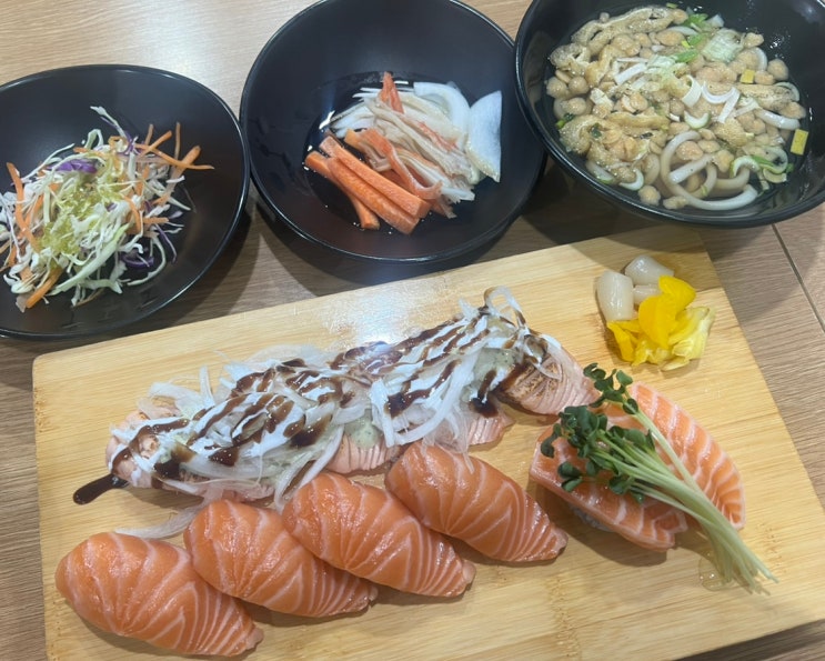  대구 두류동 맛집 연어초밥 만푸쿠스시