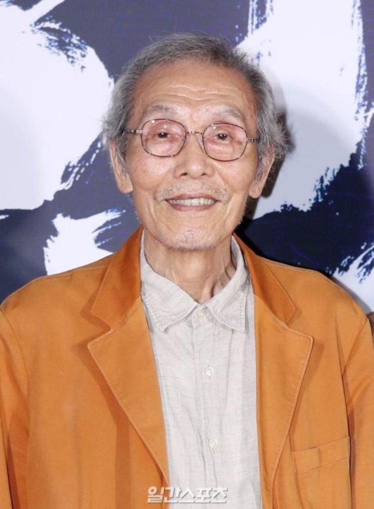 <연예가핫이슈> 검찰, ‘오징어 게임’ 오영수, 강제추행 혐의 징역 1년 구형 <연예가핫이슈> 검찰, ‘오징어 게임’ 오영수, 강제추행 혐의 징역 1년 구형