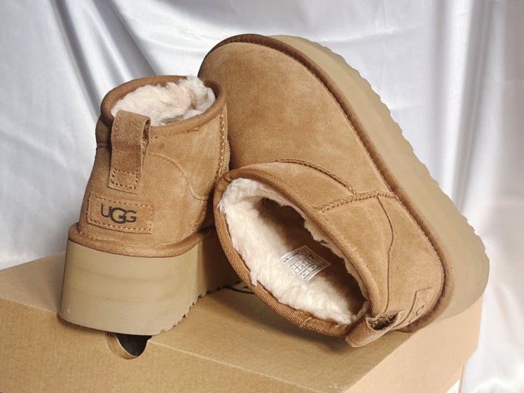  UGG : 어그 클래식 울트라미니 플랫폼 (체스트넛)