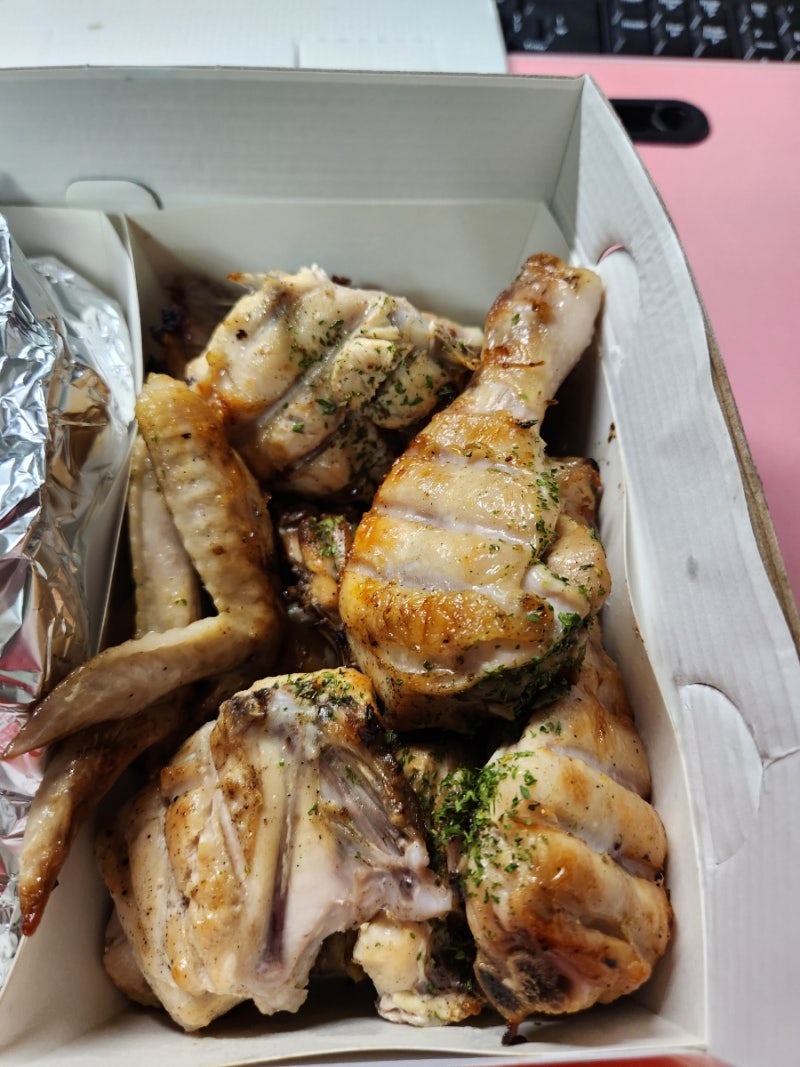 진주 꾸브라꼬 숯불 두마리치킨 신안점 배달 후기 / 지코바, 동근이 숯불 치킨 라이벌