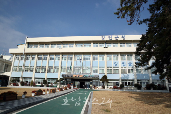  제52회 강진청자축제 기간 매일 2천만 원, 10일간 2억 상품권 지급 이벤트