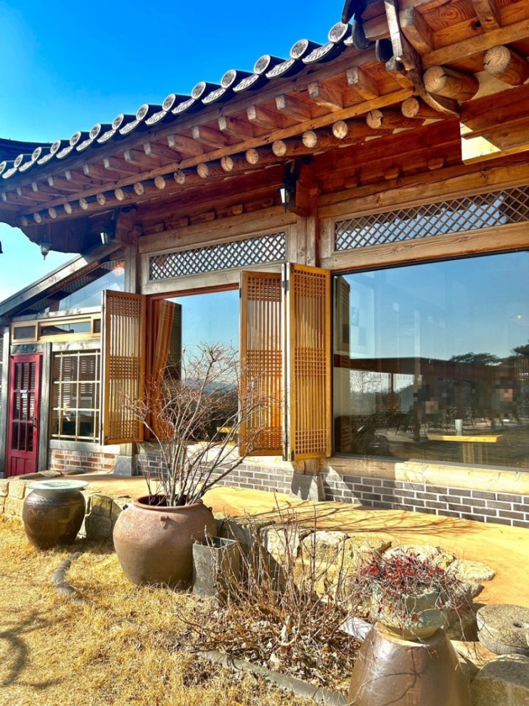  카페 괘릉 : 경주 불국사 근처 뷰 좋은 한옥카페