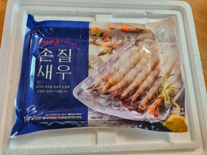 설명절 준비 김나운더키친 손질새우 200미, 떡국떡 3kg 구입했어요.