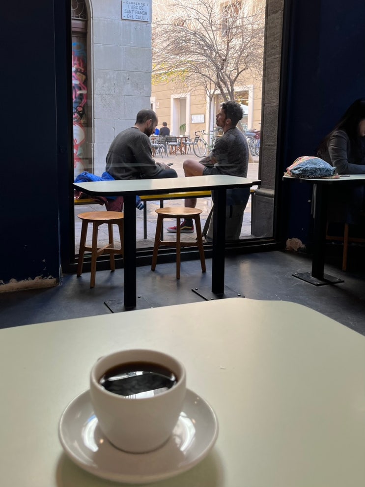바르셀로나 카페 추천 고딕지구 사탄커피 라잇사이드커피바