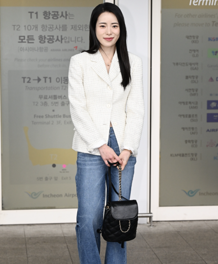 연예인 임지연 30대,40대 여자 결혼식 하객룩 패션 스타일 시슬리 트위드자켓 정보
