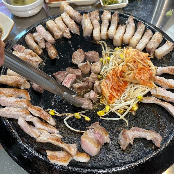  완주 봉동 삼겹살과 목살 항정살이 부드러운 돌담 삼겹