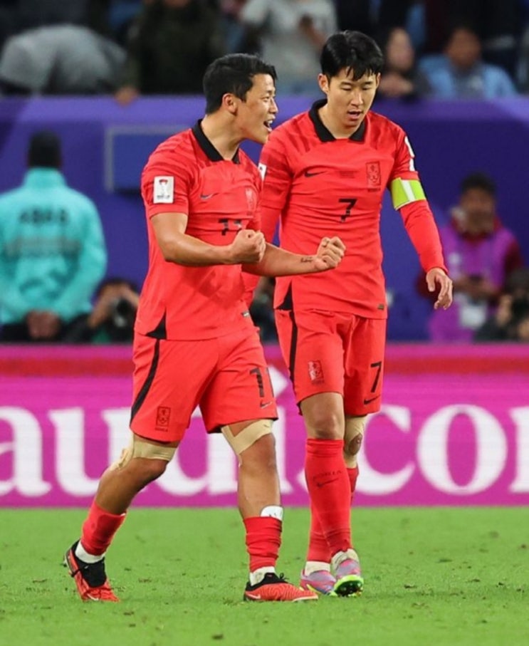 &lt;연예가핫이슈&gt; ‘손흥민 연장 결승골’ 한국, 호주 2-1 꺾고 아시안컵 4강 진출