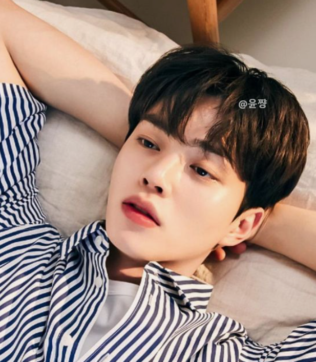  남자 연예인 유행 머리 - 남자 애즈펌 가르마펌 남자펌 모음