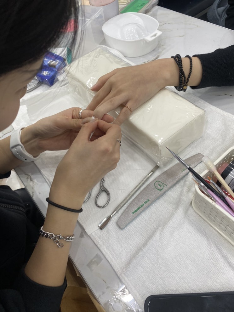  홍대네일아트학원 비용 및 국가자격증 취득 기간