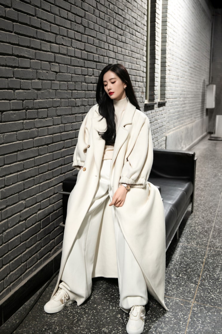  부활한 중국 배우 류시시, 안타까운 초반부의 '일념관산'