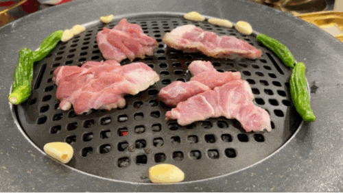 가로수길돼지고기 ‘신사화로구이’에서 부위별로 먹어보기