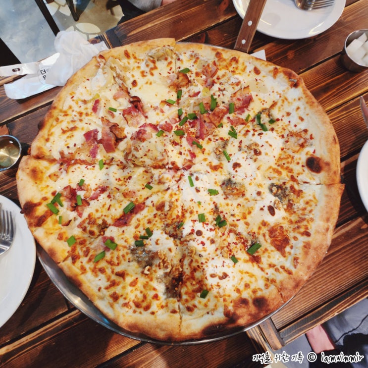 외국인 쉐프가 운영하는 가산동 수제피자 맛집 세라즈피자펍 외국인 쉐프가 운영하는 가산동 수제피자 맛집 세라즈피자펍